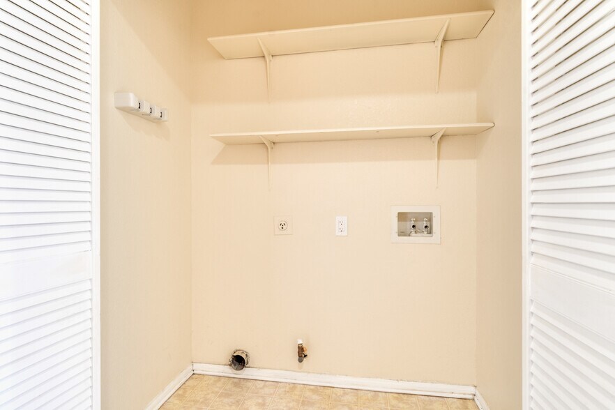 More Photos Of 19087 Allegheny Rd, Apple Valley Apartments For Sale