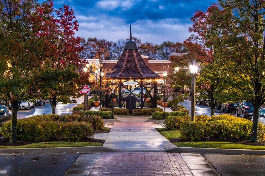 More Photos Of 100-400 N Adams Rd, Rochester Hills Unknown For Lease