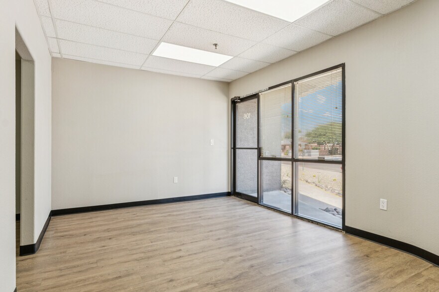 More Photos Of 2209 W 1st St, Tempe Unknown For Lease