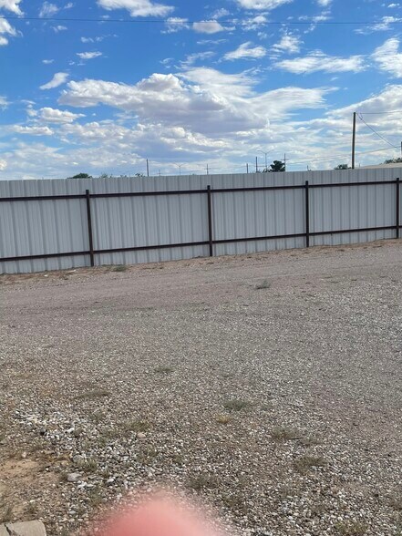 More Photos Of 4907 S Main St, Roswell Auto Dealership For Sale
