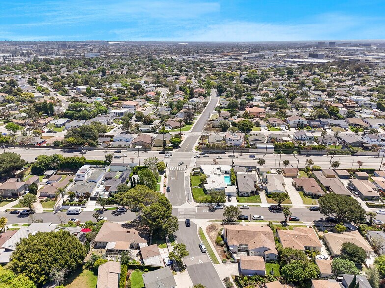 More Photos Of 7801 Flight Ave, Los Angeles Multifamily For Sale