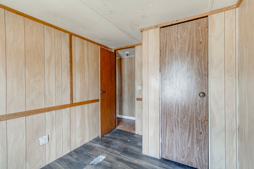 More Photos Of 267 Bell Rd, Mayesville Flex For Sale