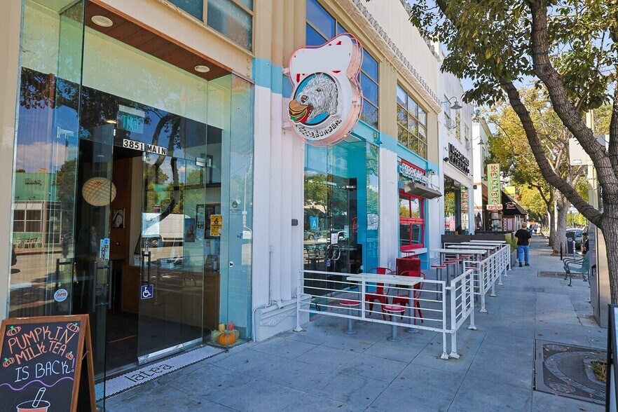 More Photos Of 3847 Main St, Culver City Storefront Retail Office For Lease