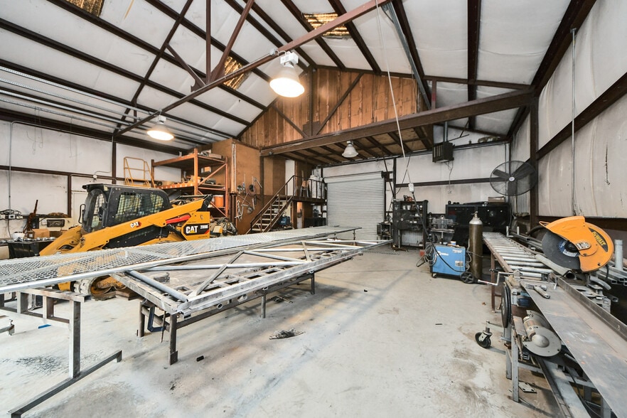 More Photos Of 5310 Logston Ln, Spring Flex For Sale