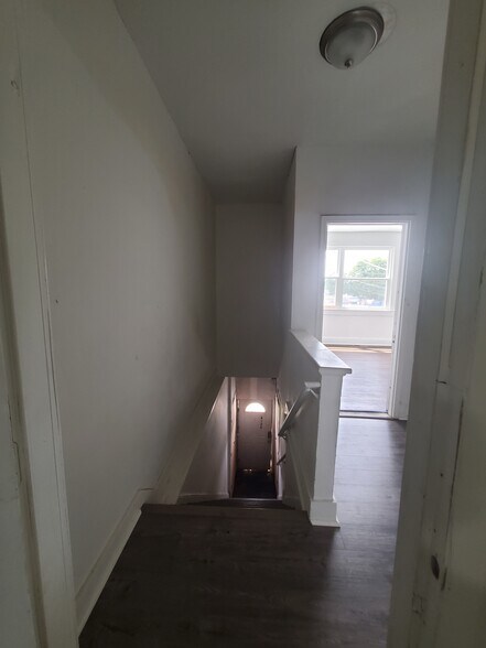 More Photos Of 4926 Marlboro Pike, Capitol Heights General Retail For Lease