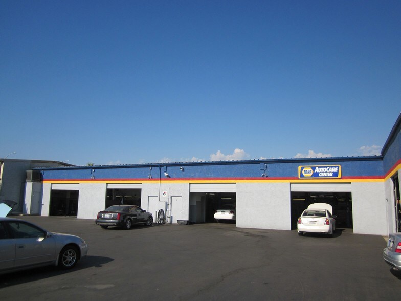 More Photos Of 74725 Joni Dr, Palm Desert Auto Repair For Sale