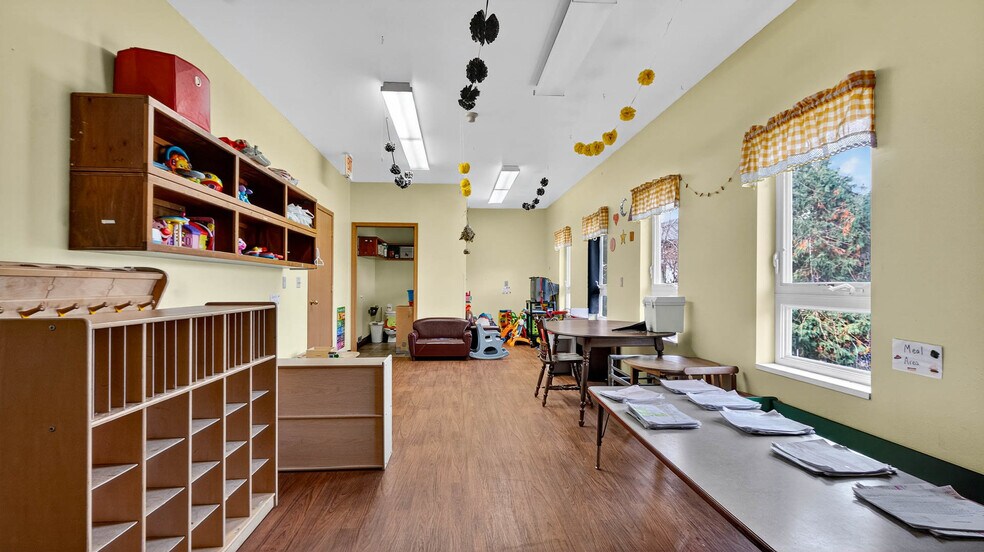 More Photos Of 1612 Truax Blvd, Eau Claire Daycare Center For Sale