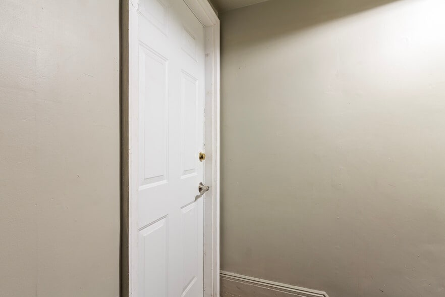 More Photos Of 176 Williams St, Providence Apartments For Sale