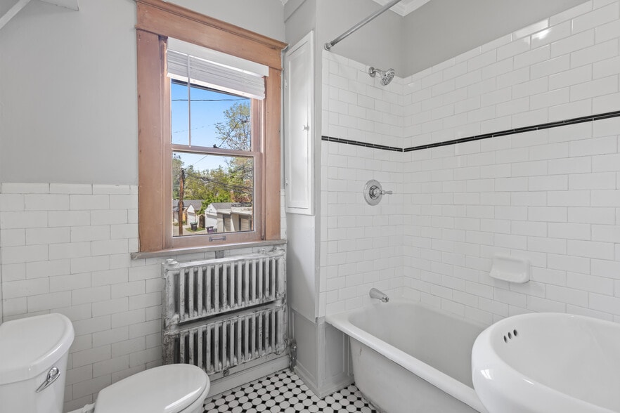 More Photos Of 1400 Detroit St, Denver Apartments For Sale