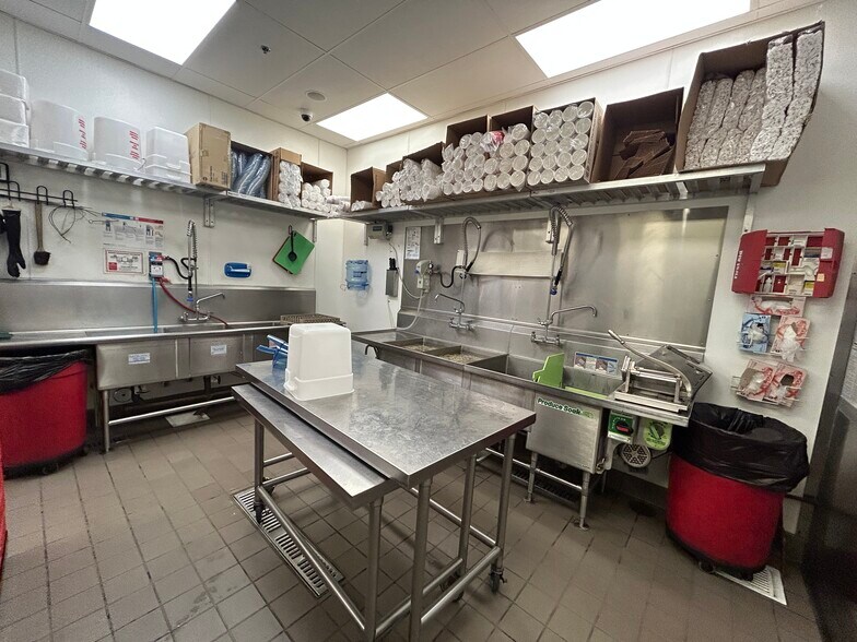 More Photos Of 1050 W Gladstone St, San Dimas Restaurant For Lease