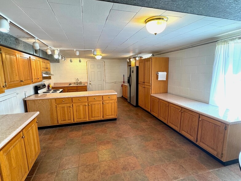 More Photos Of 155 Carrollton St, Waco Religious Facility For Sale