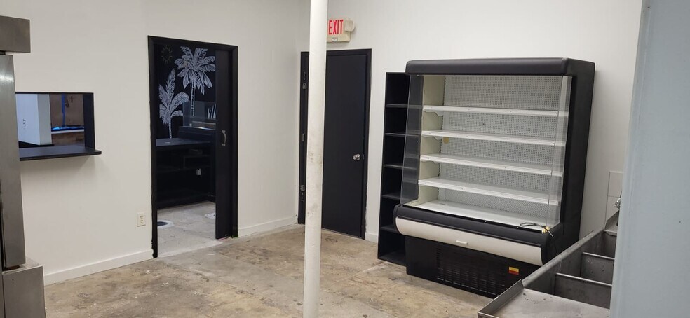 More Photos Of 2322 NE 2nd Ave, Miami Restaurant For Lease