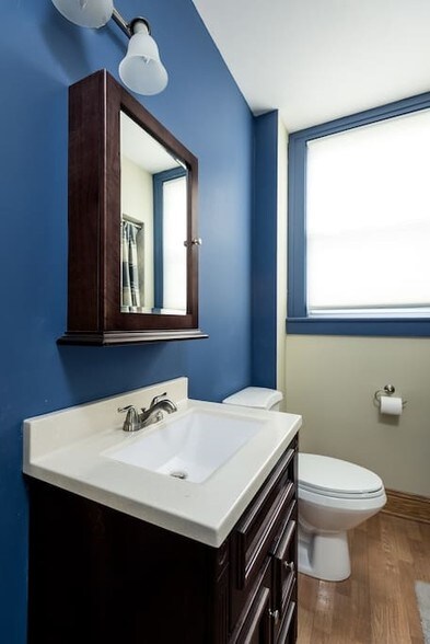 More Photos Of 562 5th Ave, Troy Specialty For Lease