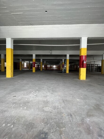 More Photos Of 750A Viaduct Rd, Chickasaw Manufacturing For Lease