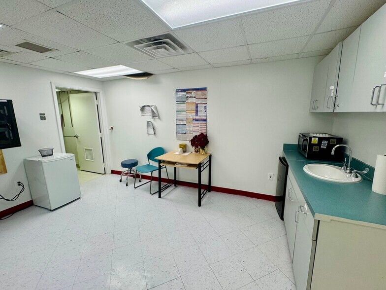 More Photos Of 12604-12606 Lake Ridge Dr, Woodbridge Medical For Sale