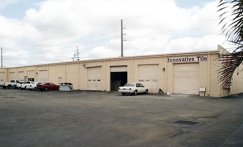 More Photos Of 3500 45th St, West Palm Beach Showroom For Lease