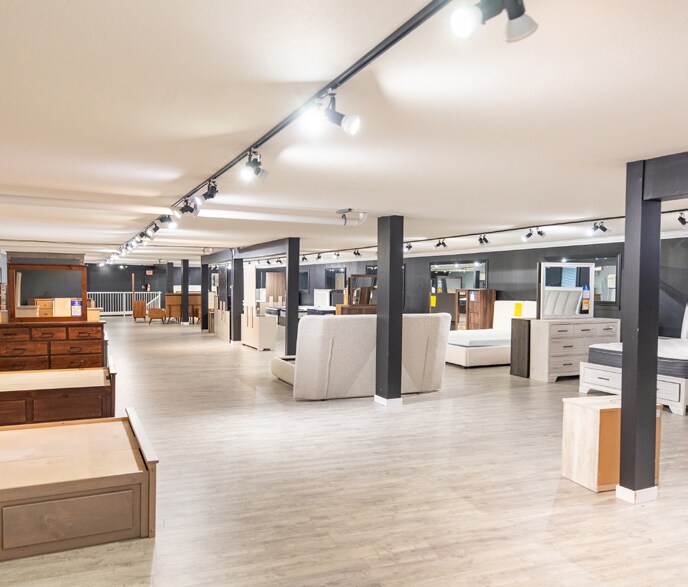 More Photos Of 32009 S Fraser Way, Abbotsford Storefront For Sale