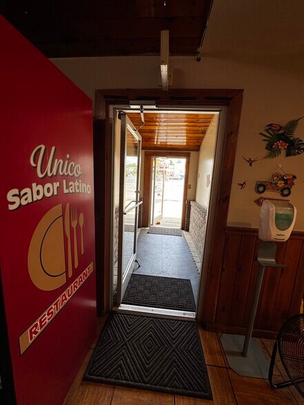 More Photos Of 401 W Dominick St, Rome Restaurant For Sale