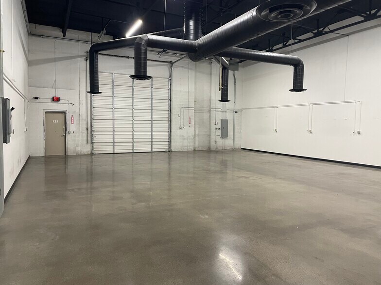 More Photos Of 2942 N Greenfield Rd, Mesa Service For Sale