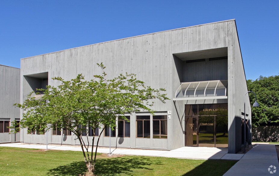 More Photos Of 2223 Quail Run Dr, Baton Rouge Office For Sale