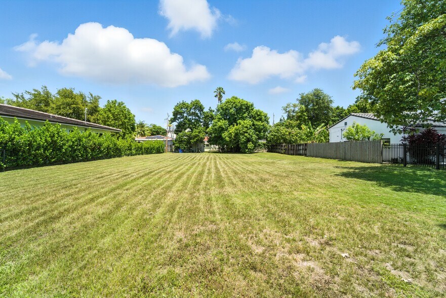 More Photos Of 5969 NE 4th Ct, Miami Land For Sale