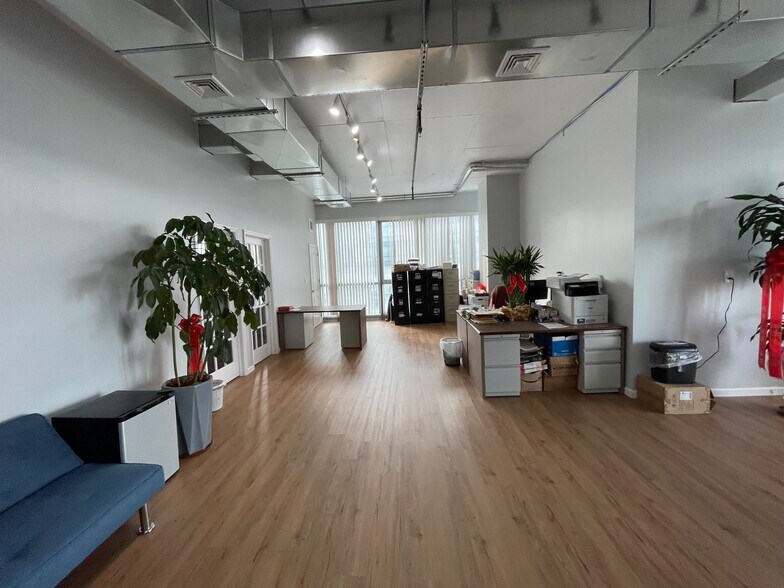 More Photos Of 36-18 Main St, Flushing Office For Sale