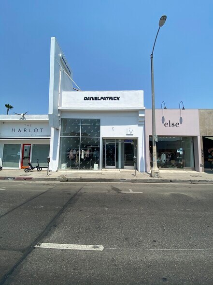 More Photos Of 7969 Melrose Ave, Los Angeles Storefront For Lease