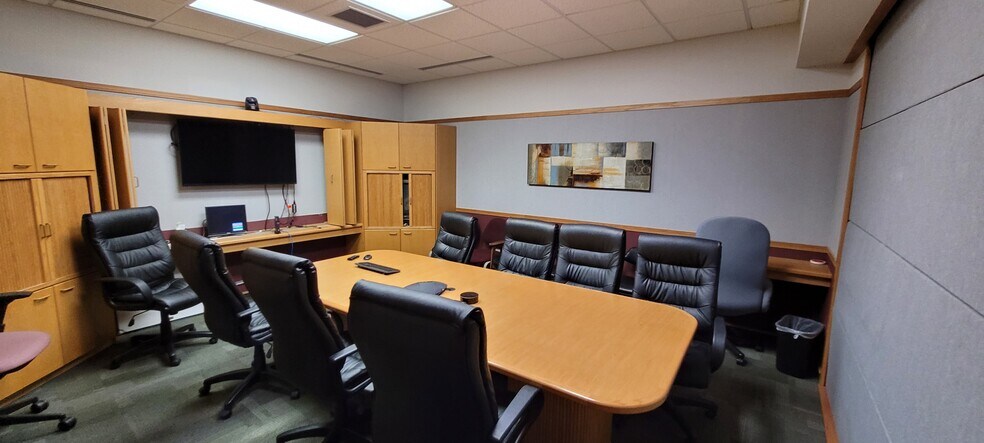 More Photos Of 100 Park Dr S, Great Falls Office For Lease