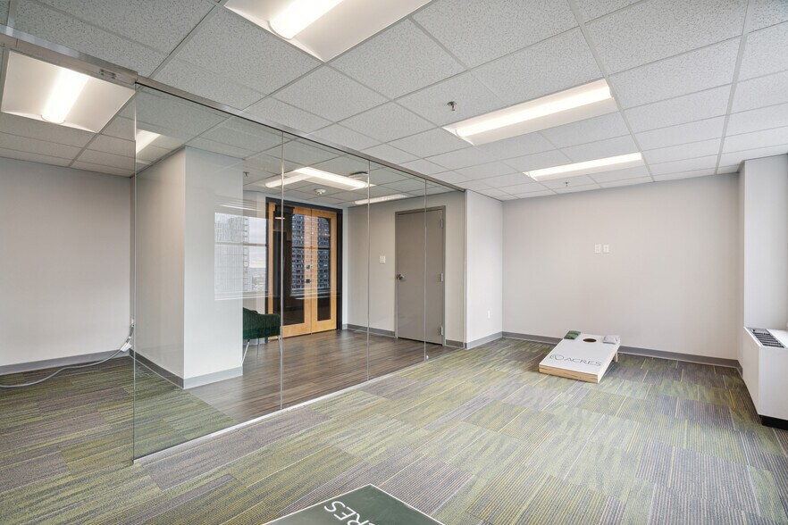 More Photos Of 1405 Locust St, Philadelphia Office For Lease