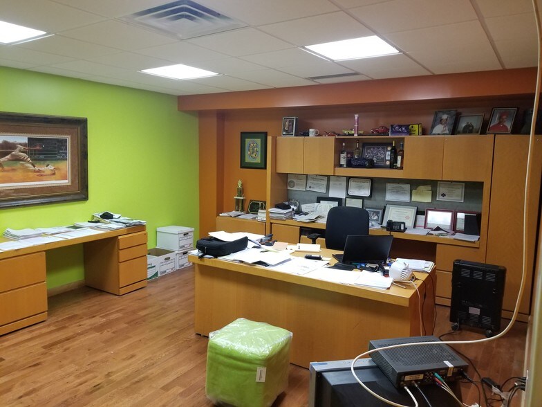 More Photos Of 229 S Waverly St, Yonkers Specialty For Sale