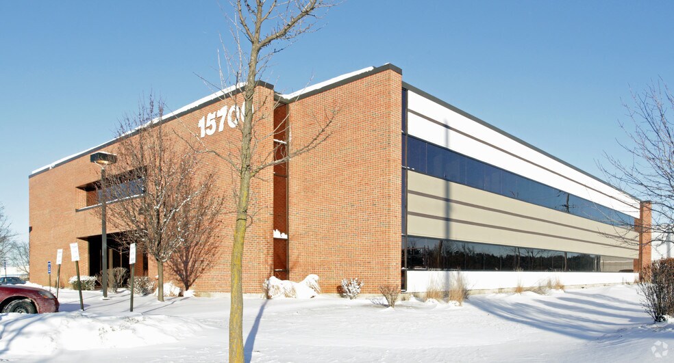 Primary Photo Of 15700 W 103rd St, Lemont Office For Lease