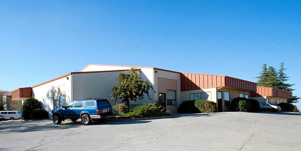 More Photos Of 11860 Kemper Rd, Auburn Flex For Sale