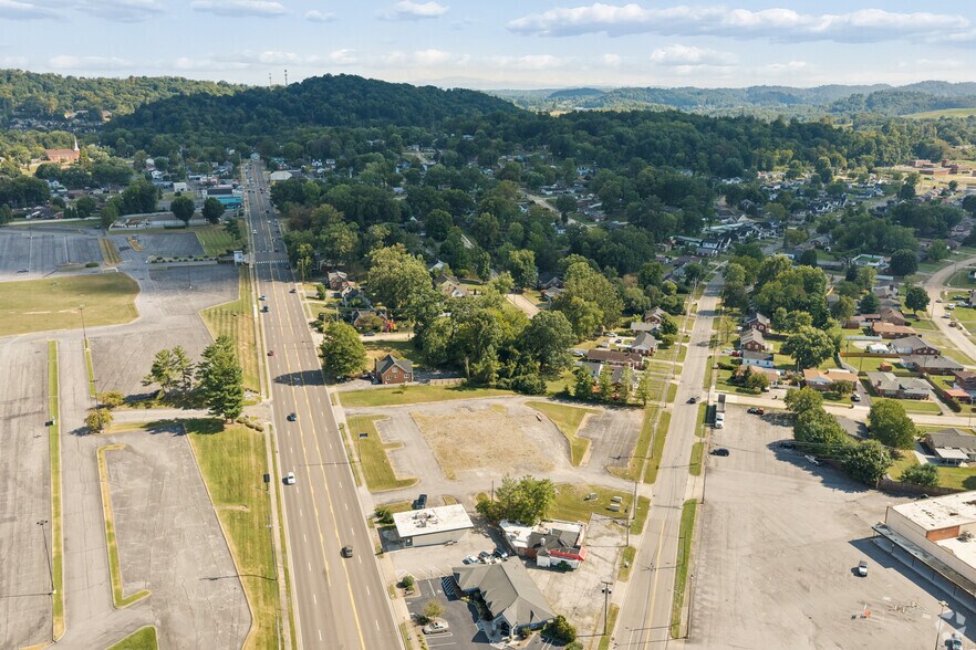 More Photos Of 2060 Fort Henry Dr, Kingsport Land For Lease