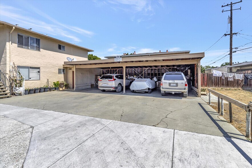 More Photos Of 3170 Williamsburg Dr, San Jose Apartments For Sale