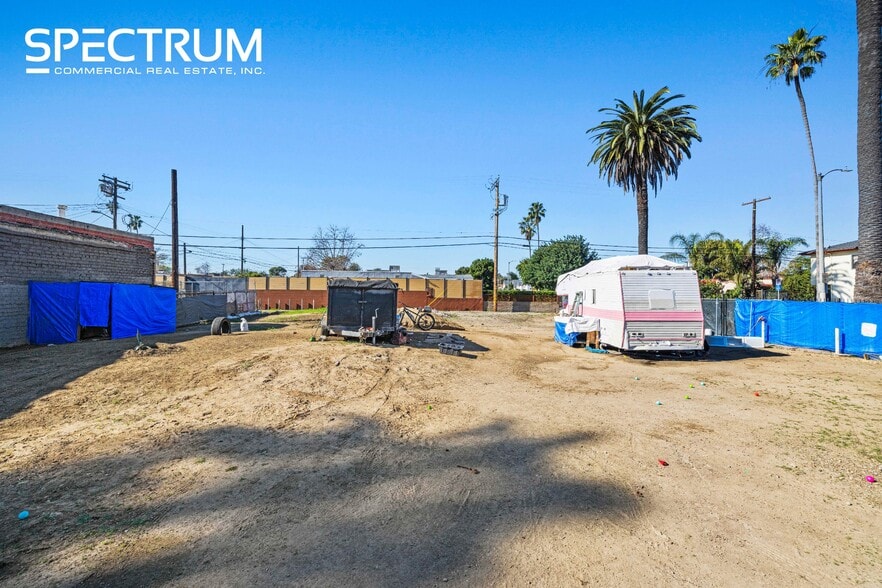 More Photos Of 8401-8409 S Western Ave, Los Angeles Land For Lease