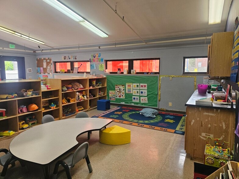 More Photos Of 2800 Caroline St, Saint Louis Specialty For Sale