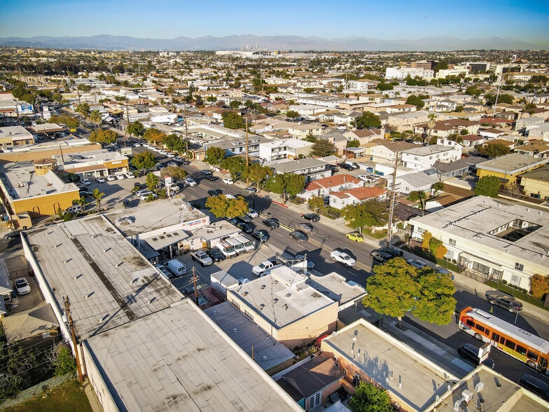 More Photos Of 11915 Inglewood Ave, Hawthorne Medical For Sale