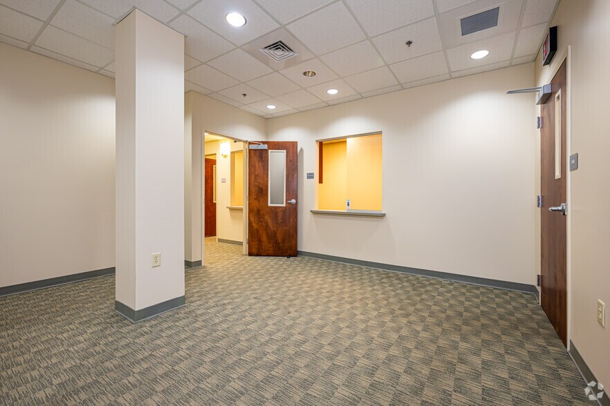 More Photos Of 64040 Highway 434, Lacombe Medical For Lease