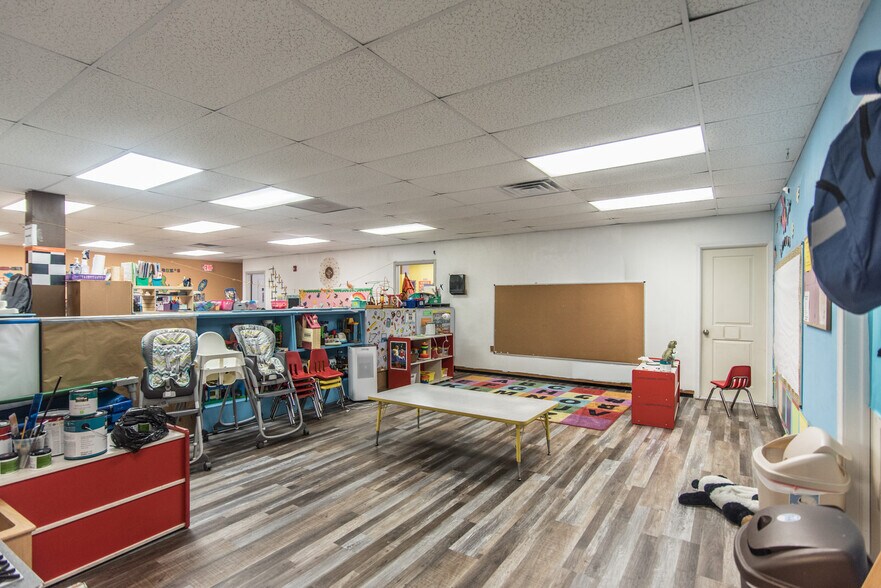 More Photos Of 6044-6052 Castor Ave, Philadelphia Medical For Sale