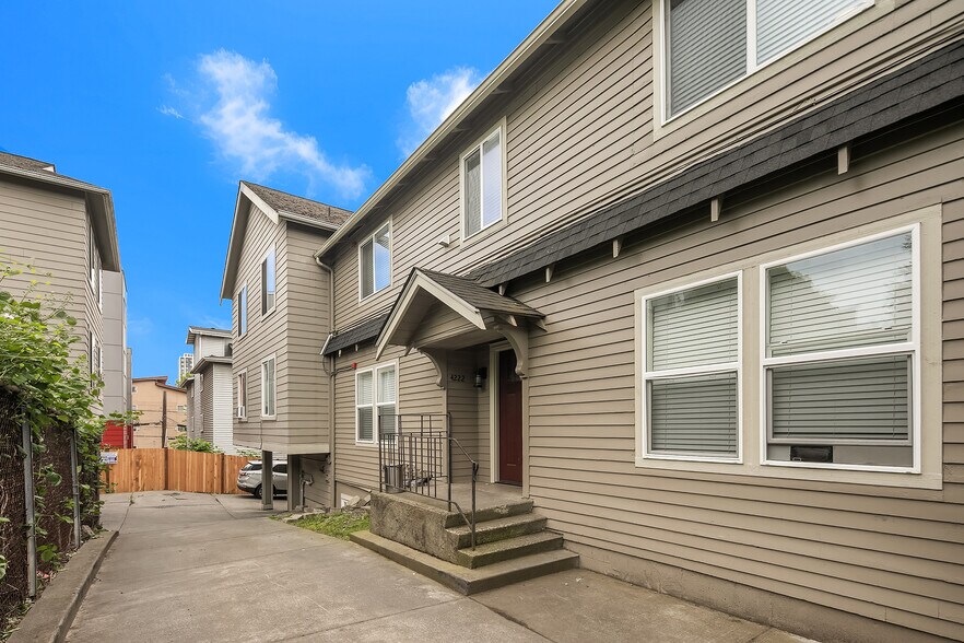 Primary Photo Of 4218 Pasadena Pl NE, Seattle Apartments For Sale