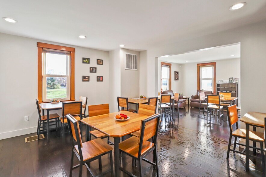 More Photos Of 14035 Pennsylvania Ave, Hagerstown Restaurant For Sale