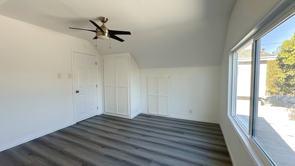 More Photos Of 3759 W 182nd St, Torrance Multifamily For Sale