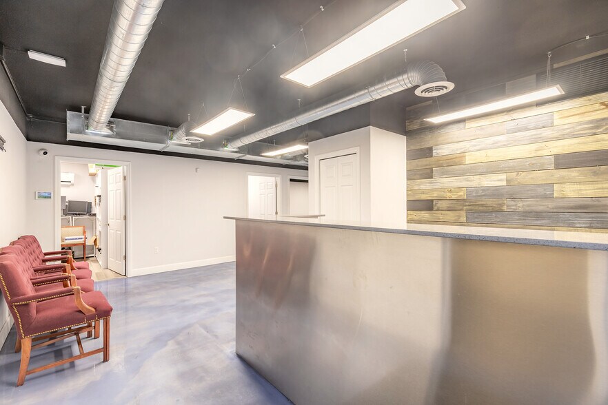 More Photos Of 430 Andalusia Ave, Ormond Beach Warehouse For Lease