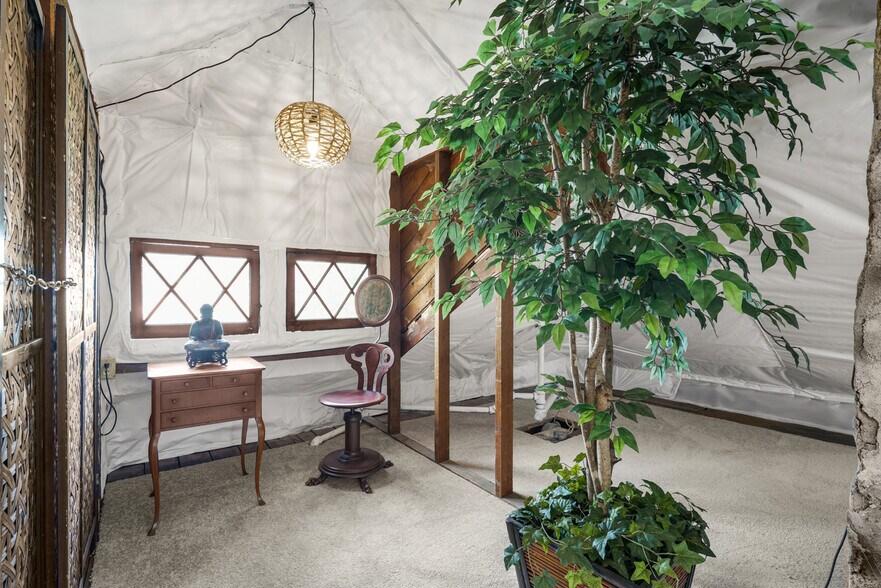 More Photos Of 3123 Ne Broadway St, Portland Storefront Retail Residential For Sale