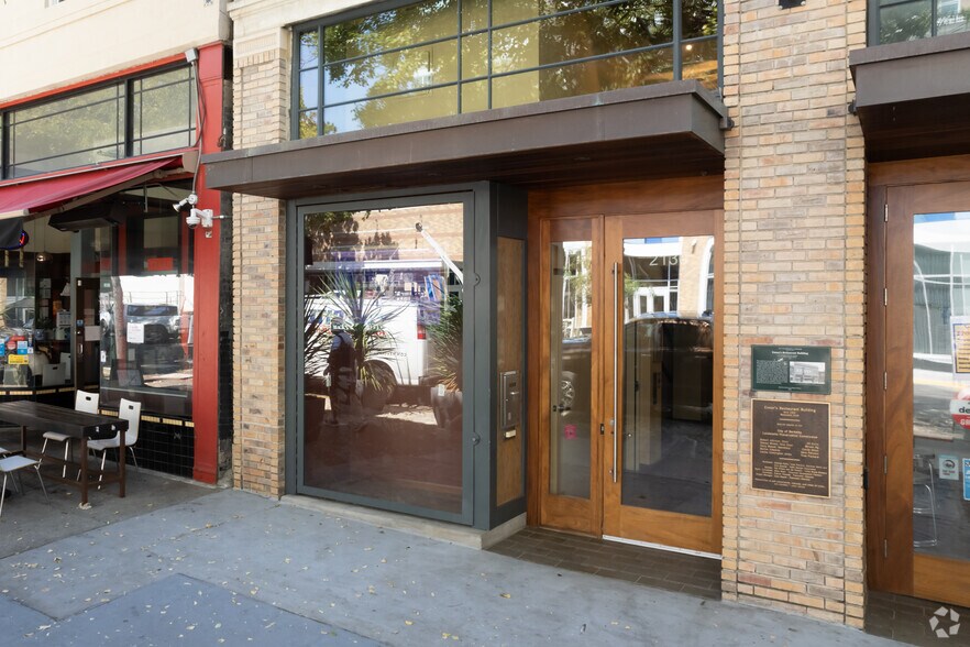More Photos Of 2130 Center St, Berkeley Storefront Retail Office For Lease