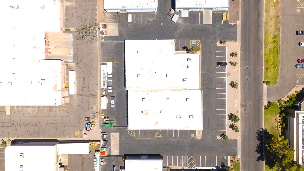More Photos Of 3010 S 52nd St, Tempe Warehouse For Lease