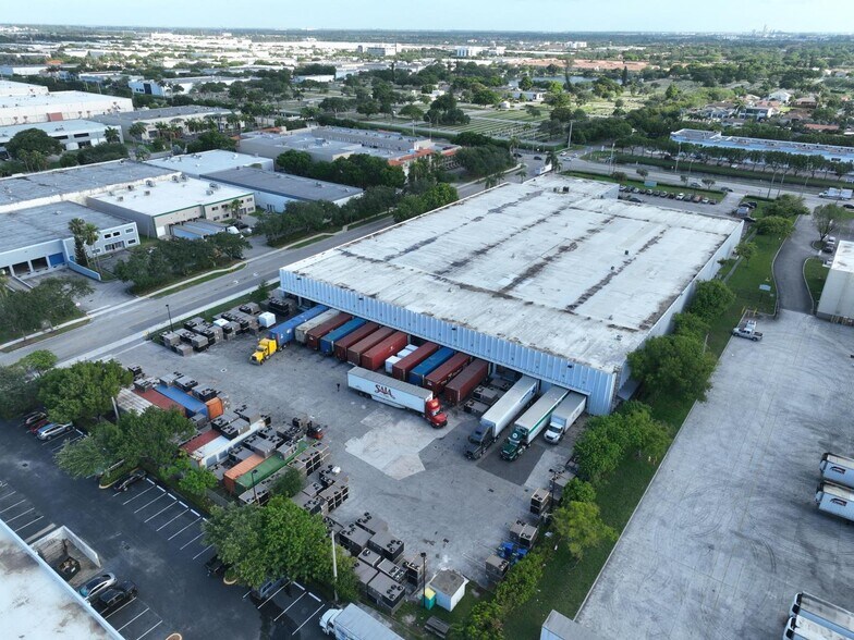 More Photos Of 10100 NW 25th St, Miami Warehouse For Lease