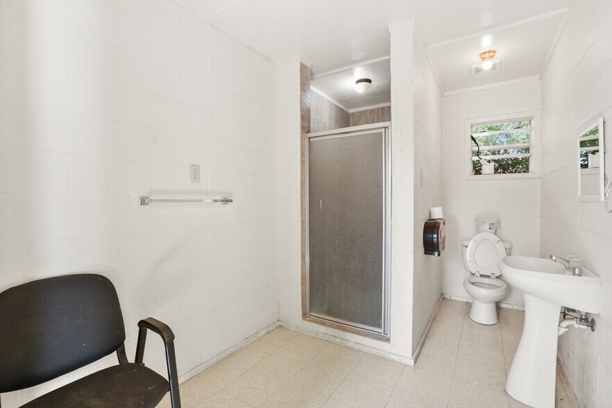 More Photos Of 298 State Highway 239, Kenedy Specialty For Sale