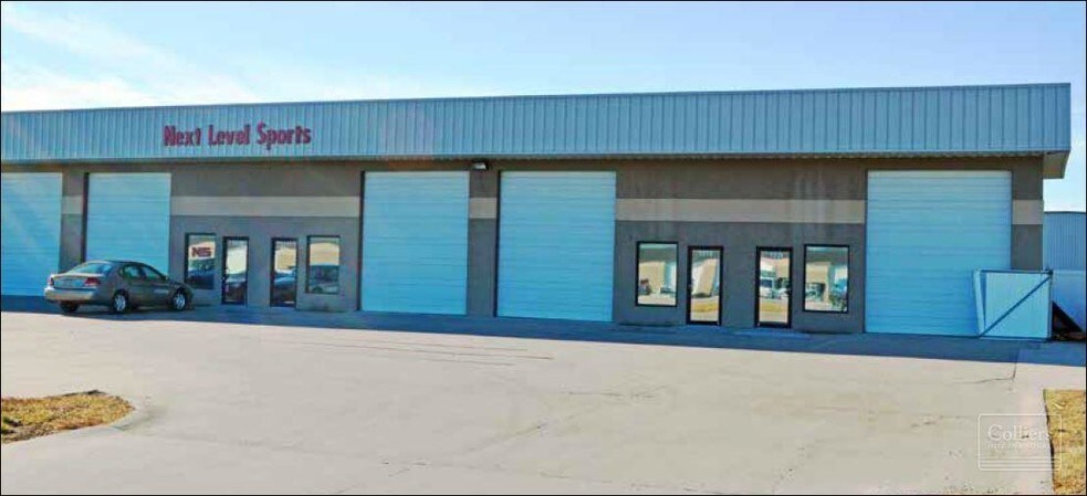 More Photos Of 1201-1221 NW Pamela Blvd, Grain Valley Warehouse For Lease