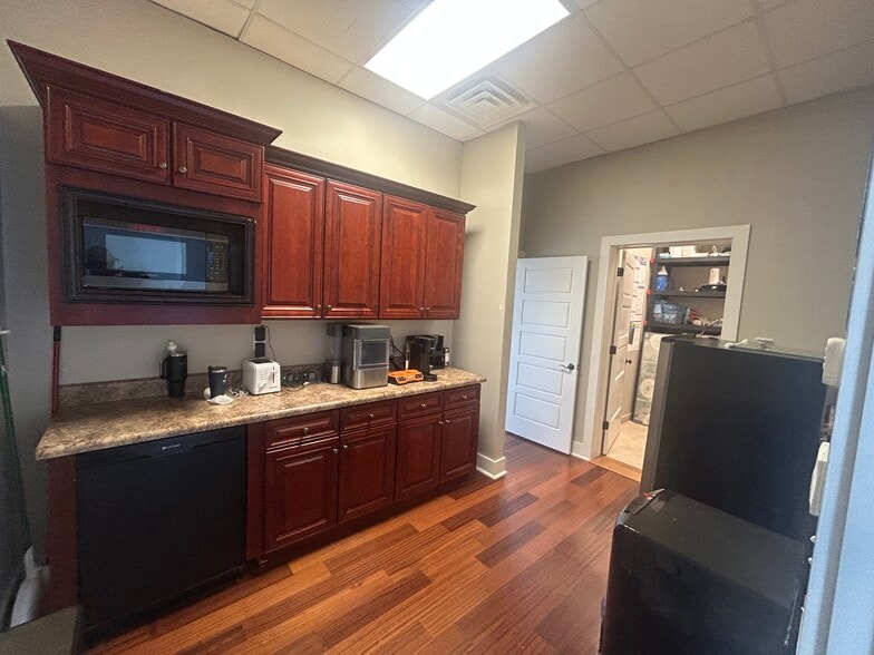 More Photos Of 36250 Emerald Coast Pky, Destin Office For Lease